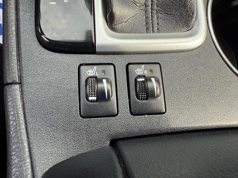 Toyota Highlander Vehicle Image 19