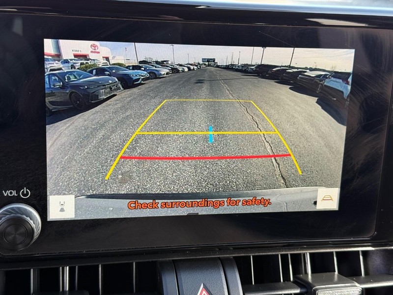 Toyota RAV4 Vehicle Image 17