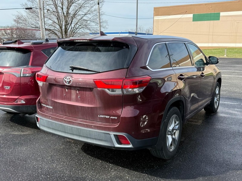 Toyota Highlander Vehicle Image 04