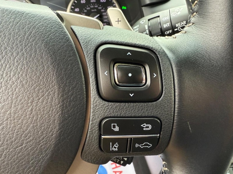 Lexus NX Vehicle Image 16
