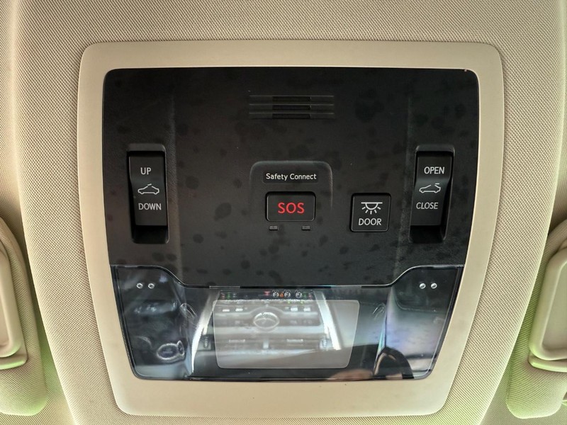 Lexus NX Vehicle Image 23