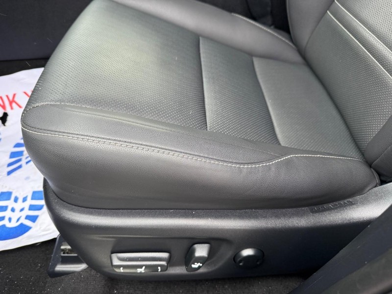 Lexus NX Vehicle Image 27