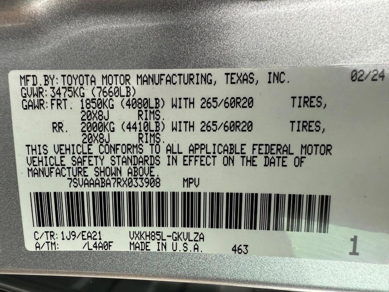Toyota Sequoia Vehicle Image 29