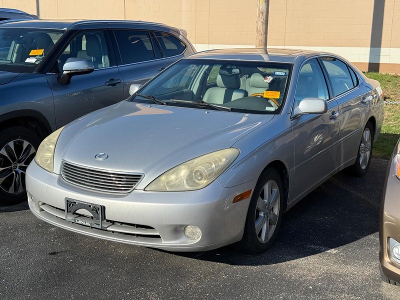 Lexus ES 330 Vehicle Image 02