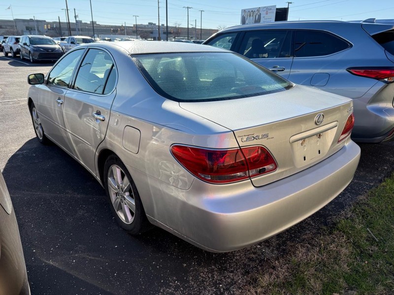 Lexus ES 330 Vehicle Image 03