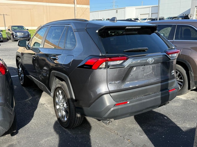 Toyota RAV4 Vehicle Image 03