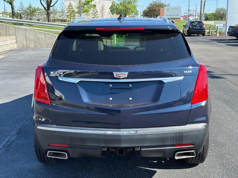 Cadillac XT5 Vehicle Image 04