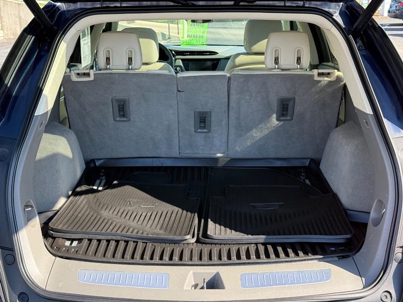 Cadillac XT5 Vehicle Image 07