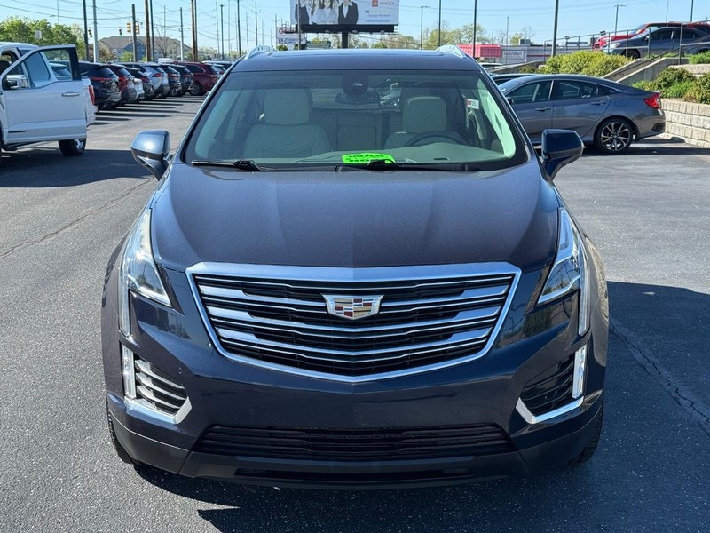 Cadillac XT5 Vehicle Image 10
