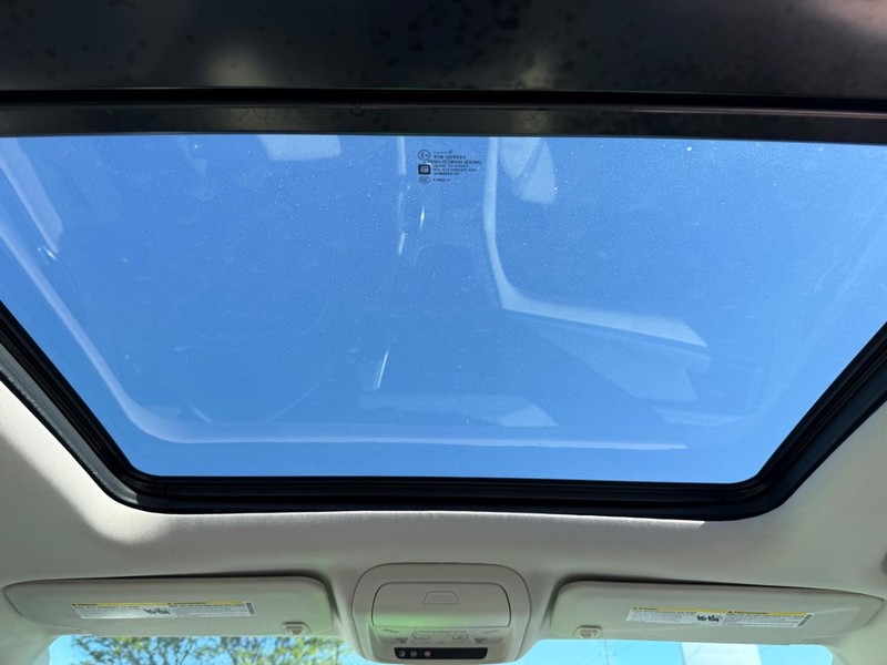 Cadillac XT5 Vehicle Image 12