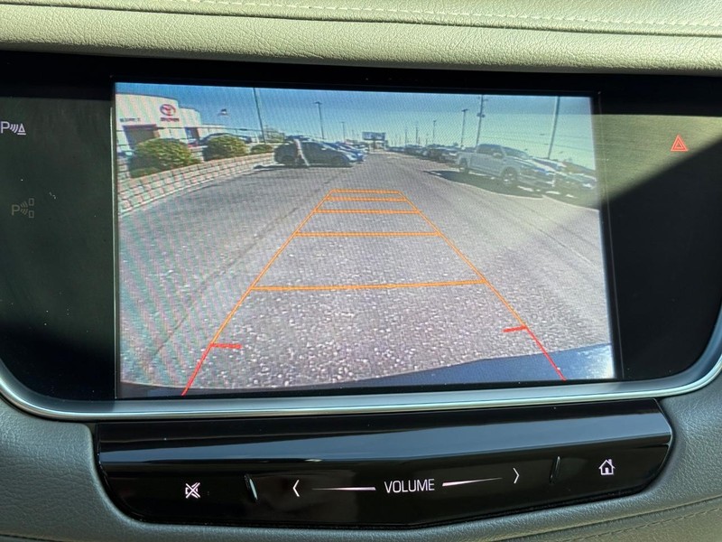 Cadillac XT5 Vehicle Image 20