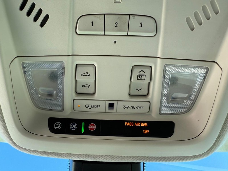 Cadillac XT5 Vehicle Image 24