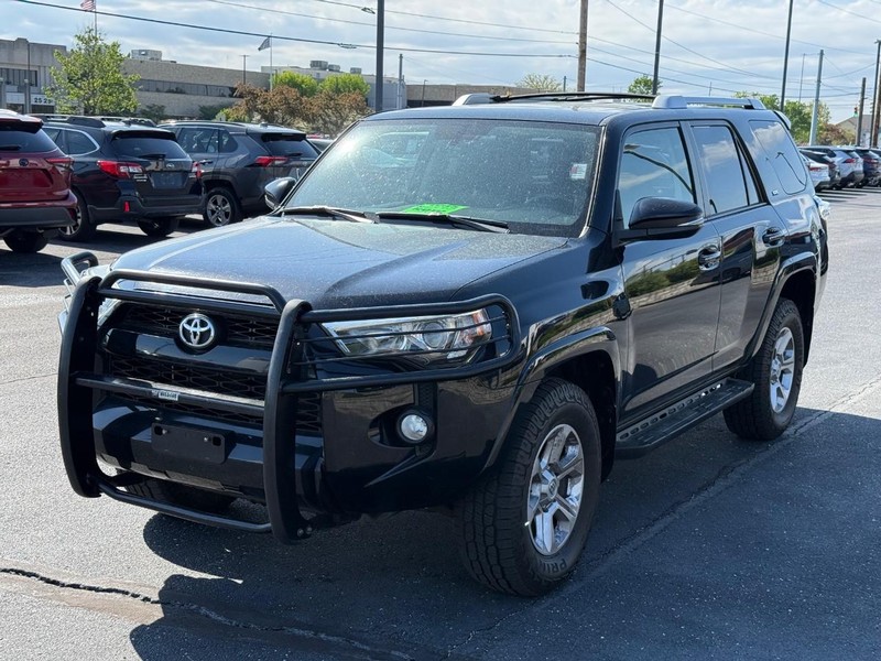 Toyota 4Runner Vehicle Image 08