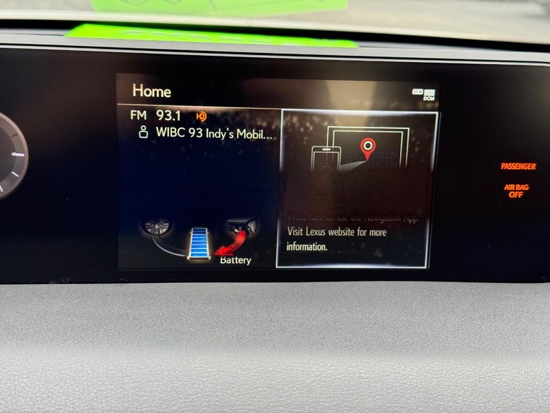 Lexus UX Vehicle Image 16