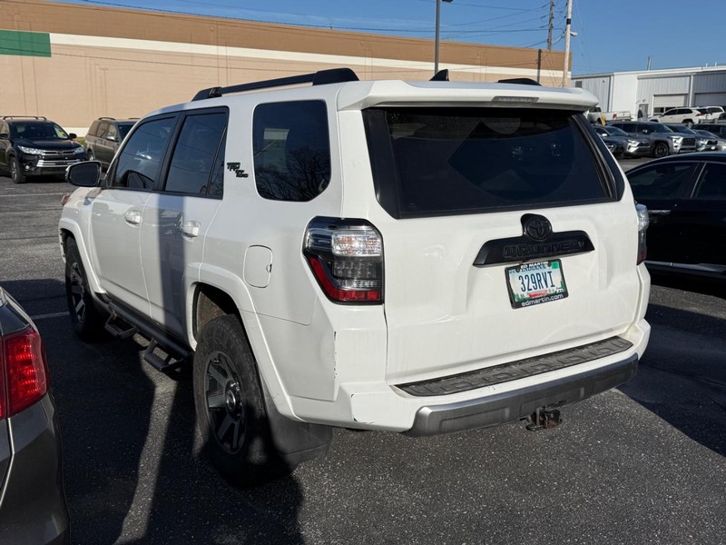 Toyota 4Runner Vehicle Image 03