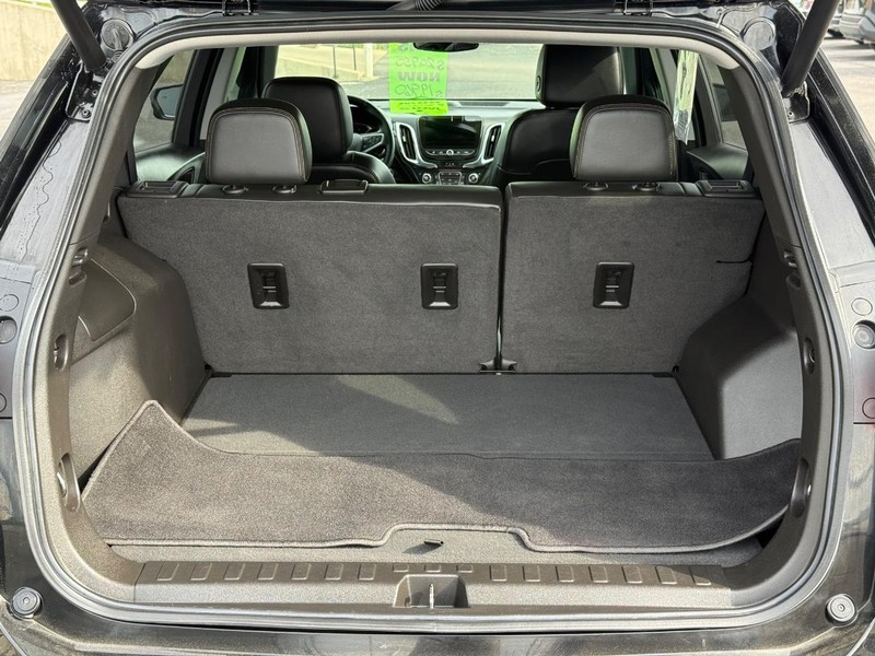 Chevrolet Equinox Vehicle Full-screen Gallery Image 07