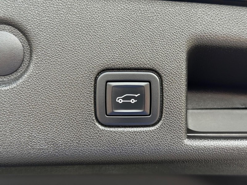 Chevrolet Equinox Vehicle Full-screen Gallery Image 08