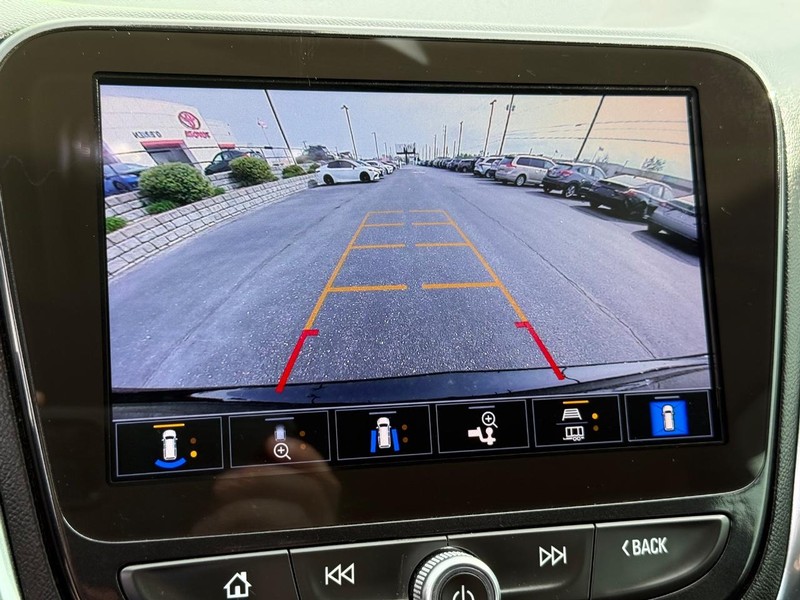 Chevrolet Equinox Vehicle Full-screen Gallery Image 19