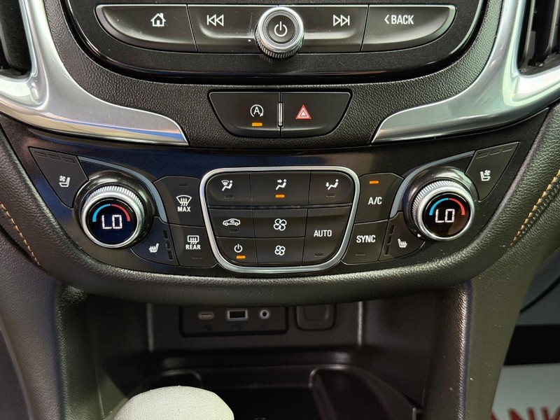 Chevrolet Equinox Vehicle Full-screen Gallery Image 20