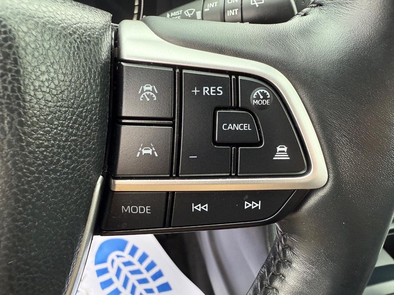 Toyota Grand Highlander Vehicle Image 16