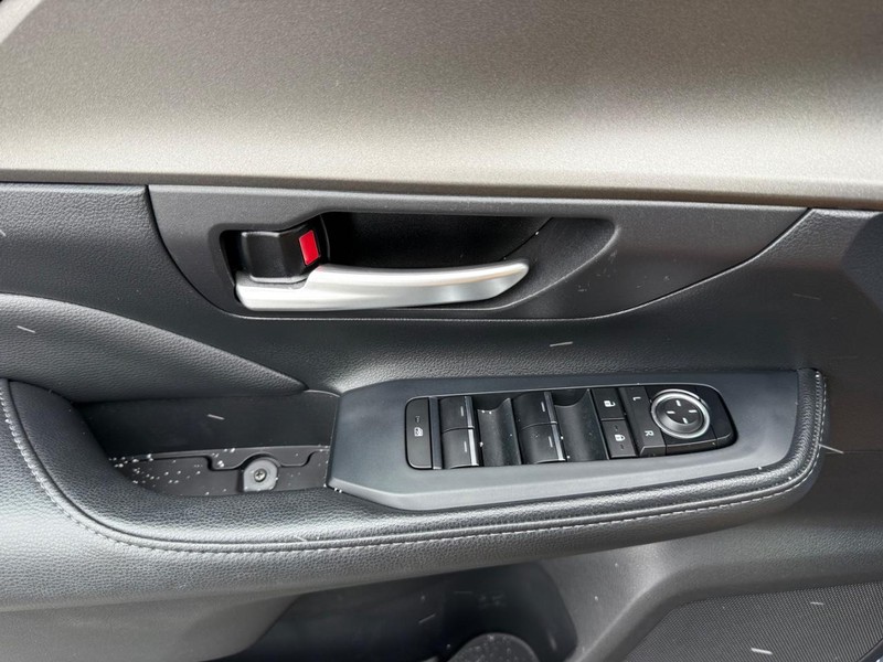 Toyota Grand Highlander Vehicle Image 25