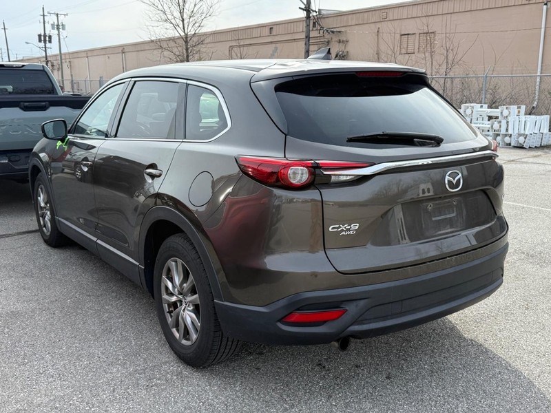 Mazda CX-9 Vehicle Image 03
