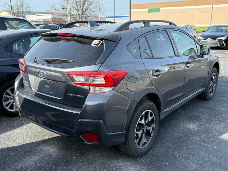 Subaru Crosstrek Vehicle Image 04