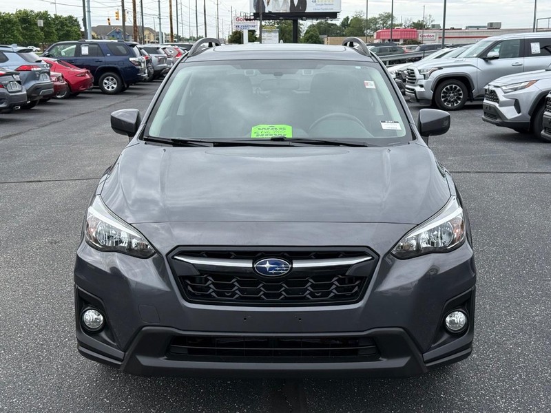 Subaru Crosstrek Vehicle Full-screen Gallery Image 09