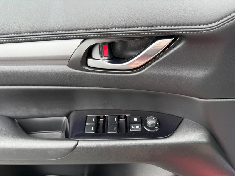 Mazda CX-5 Vehicle Image 27