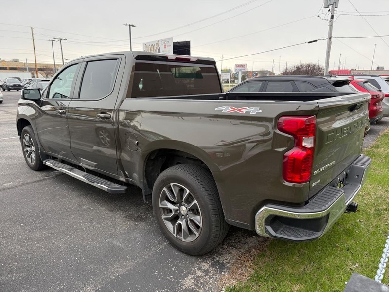 Chevrolet Silverado 1500 Vehicle Image 04