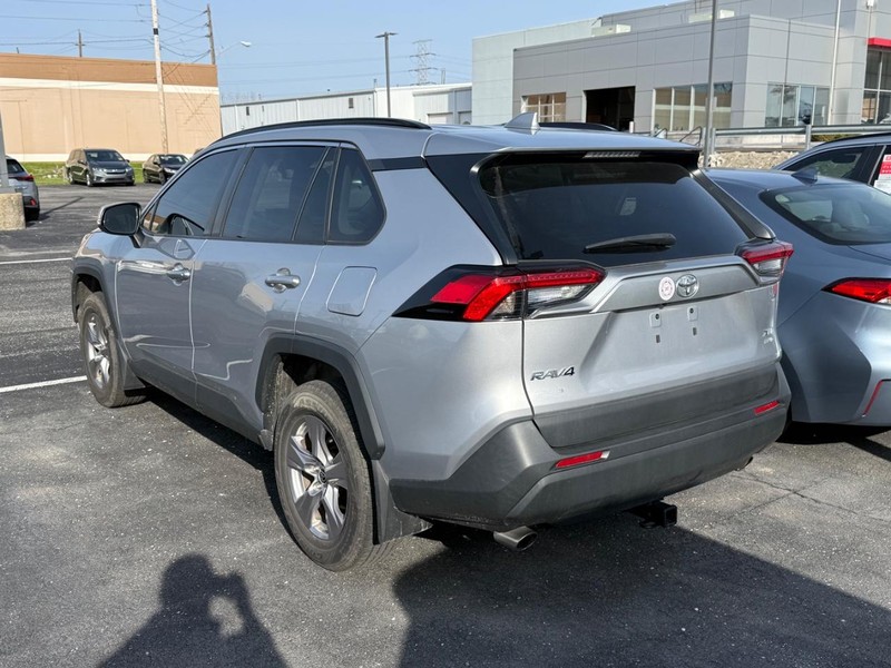 Toyota RAV4 Vehicle Image 03