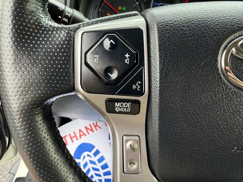Toyota 4Runner Vehicle Image 14