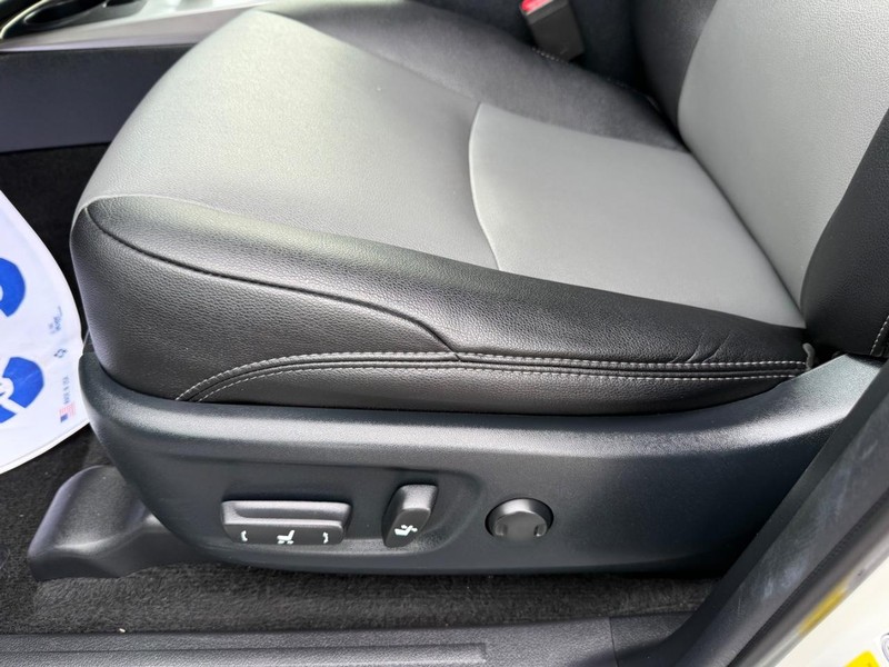 Toyota 4Runner Vehicle Image 26