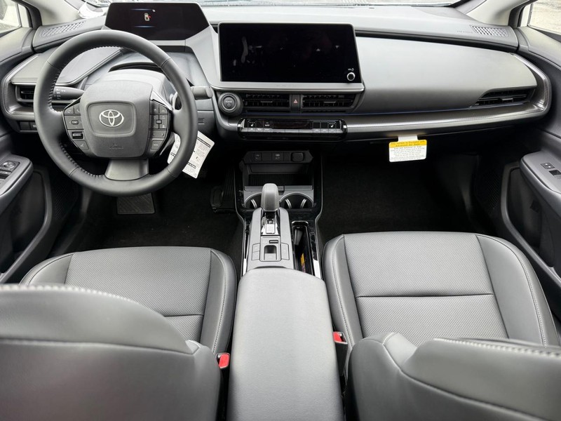 Toyota Prius Vehicle Image 06