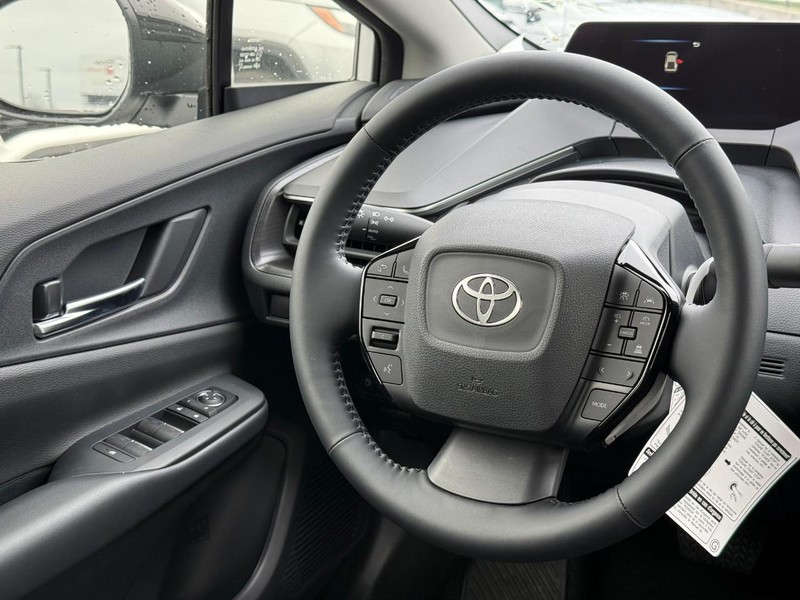 Toyota Prius Vehicle Image 07