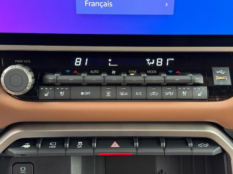 Toyota Tundra 4WD Vehicle Image 14