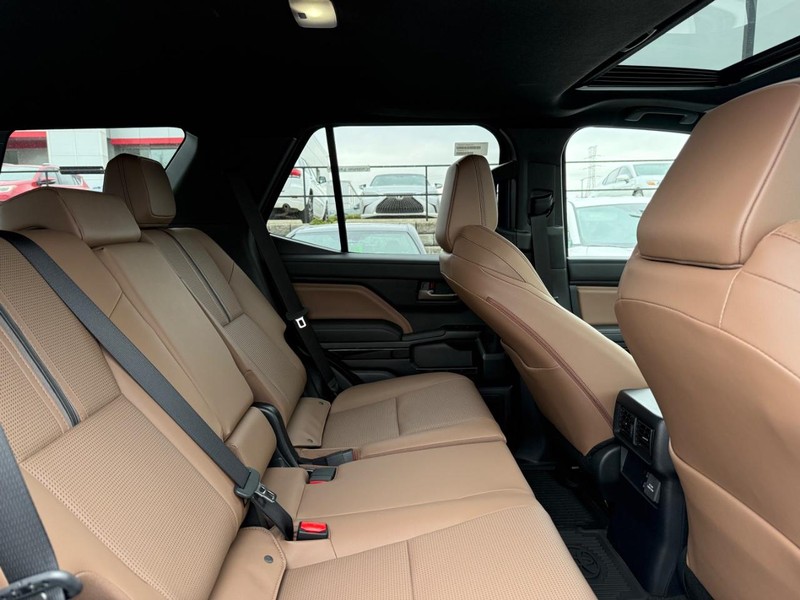 Toyota 4Runner Vehicle Image 04