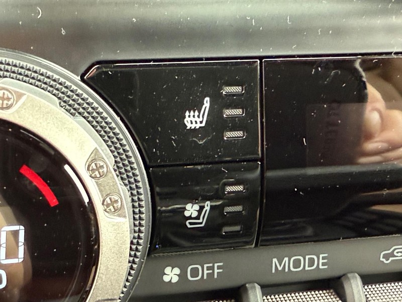 Toyota 4Runner Vehicle Image 11