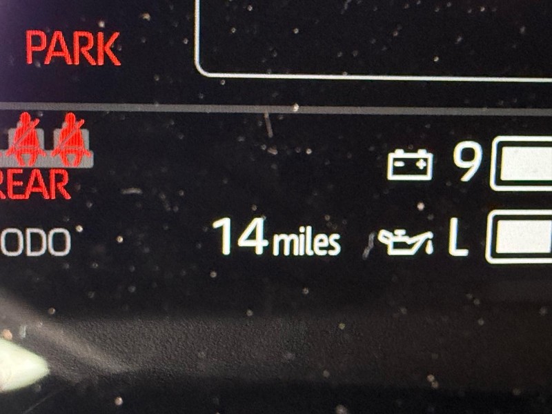 Toyota Tundra 4WD Vehicle Image 19