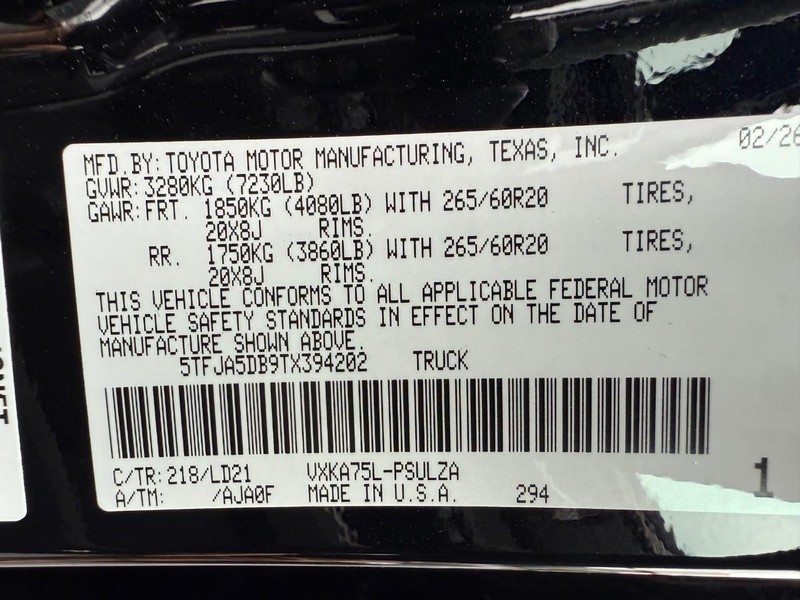 Toyota Tundra 4WD Vehicle Image 22