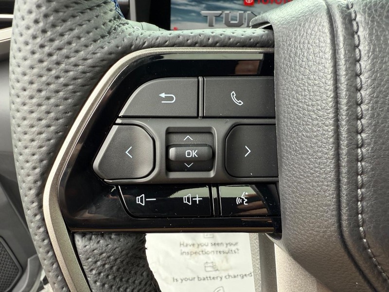 Toyota Tundra 4WD Vehicle Image 08