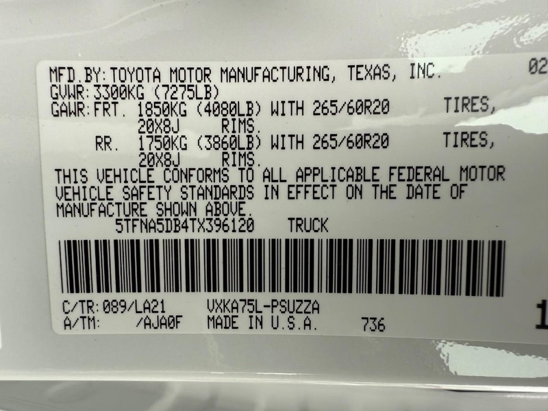 Toyota Tundra 4WD Vehicle Image 22