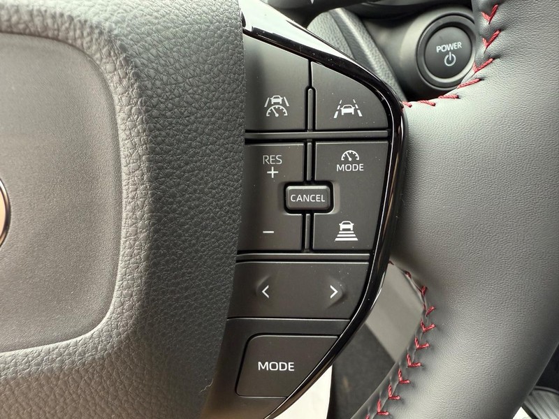 Toyota Prius Plug-In Hybrid Vehicle Image 08