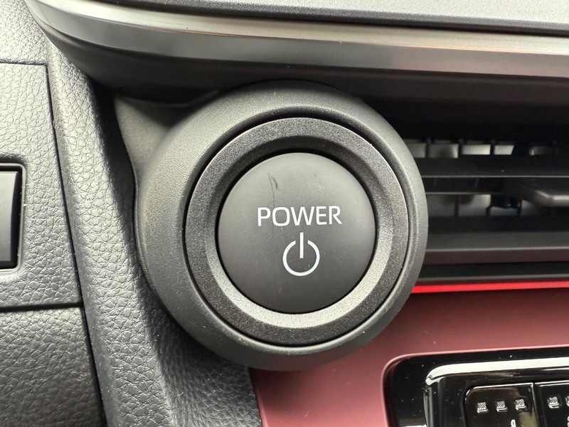 Toyota Prius Plug-In Hybrid Vehicle Image 09