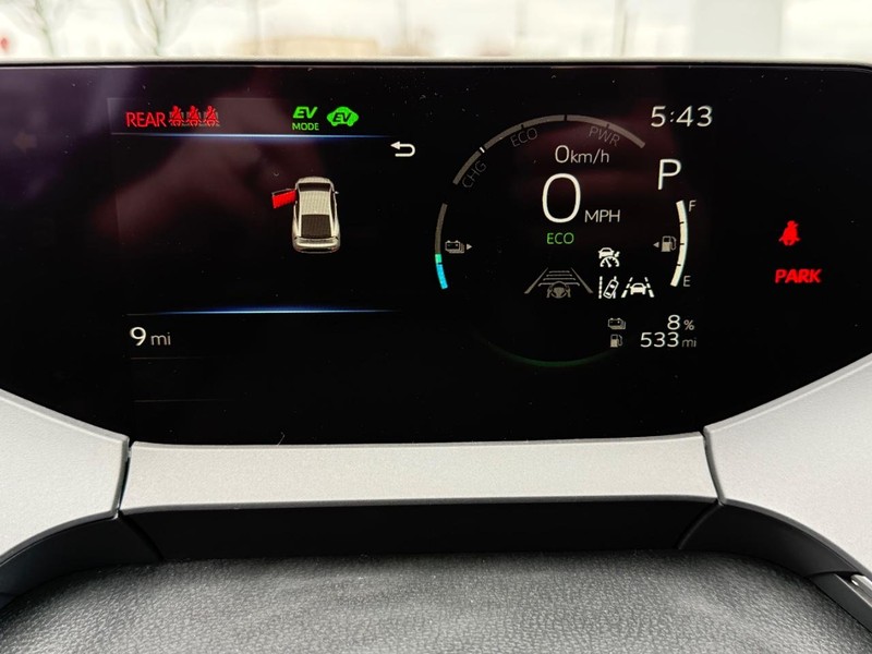 Toyota Prius Plug-In Hybrid Vehicle Image 16