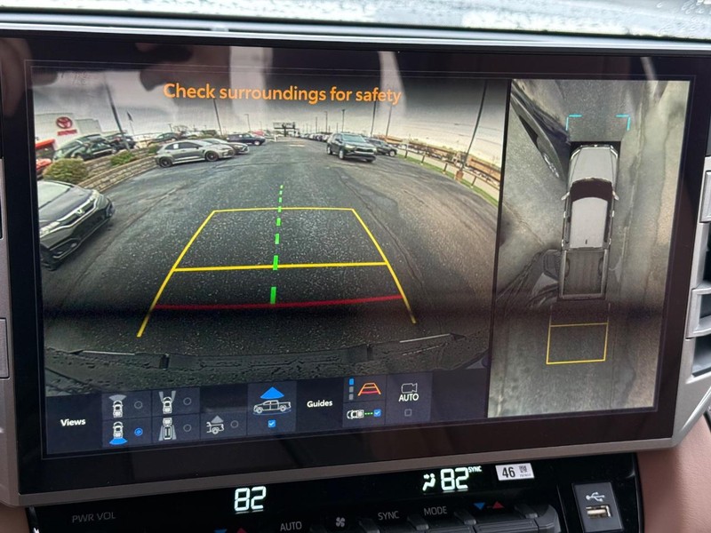 Toyota Tundra 4WD Vehicle Image 13