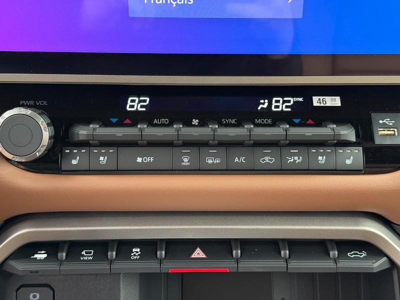 Toyota Tundra 4WD Vehicle Image 14