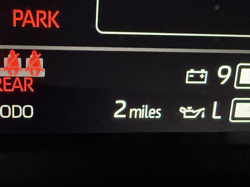 Toyota Tundra 4WD Vehicle Image 19