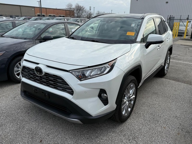 Toyota RAV4 Vehicle Image 02