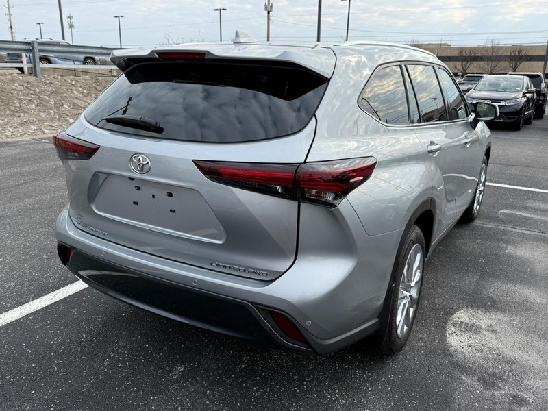 Toyota Highlander Vehicle Image 04